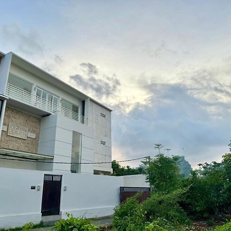 Villa Karen Uluwatu Eksteriør bilde